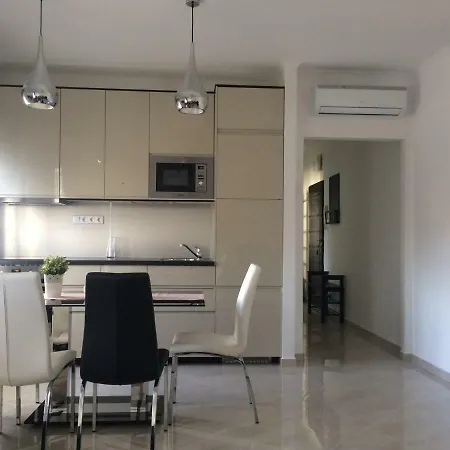 Apartment Tulip Luxus Balatonalmadi
